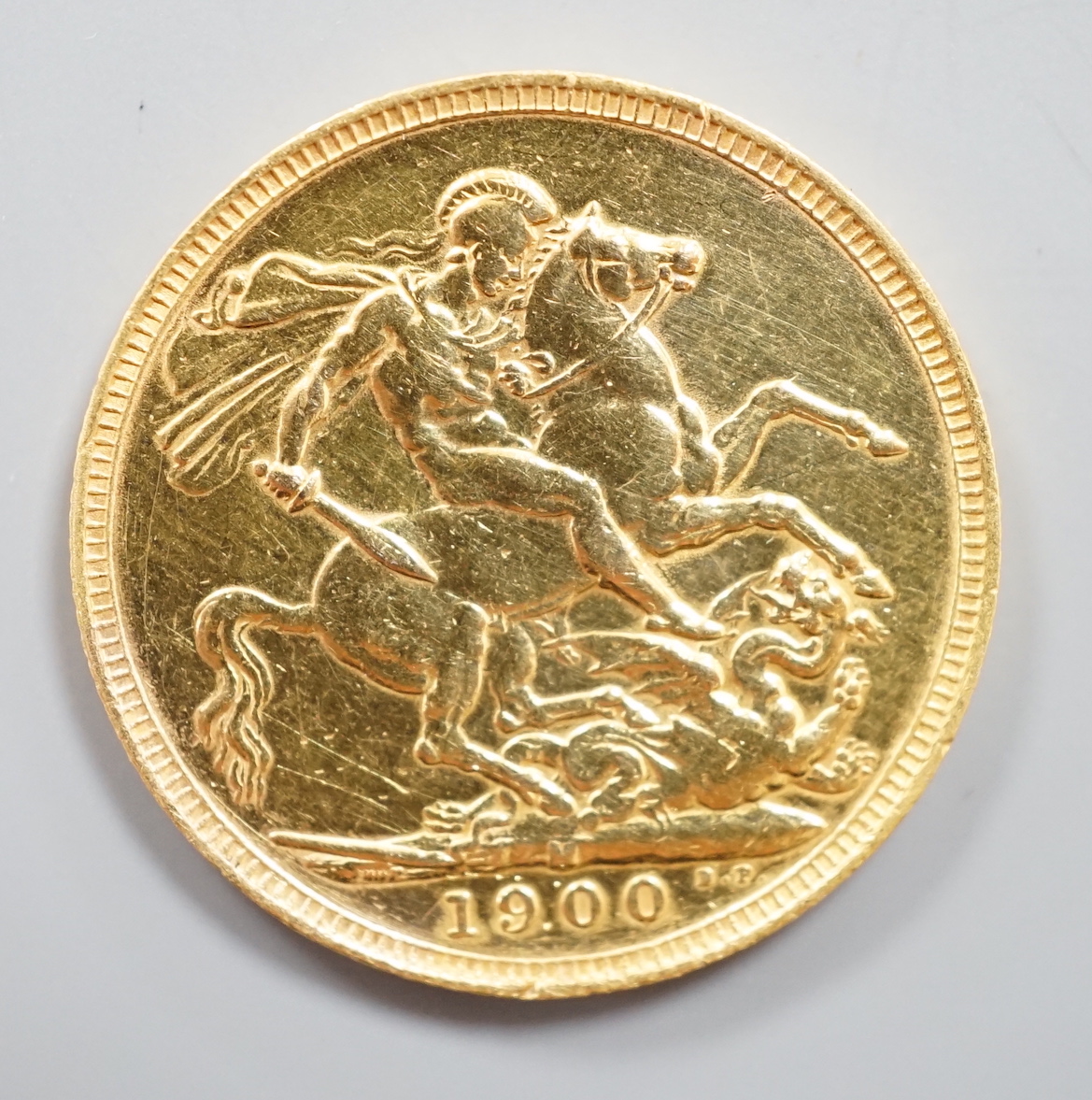 A Victoria gold sovereign, 1900, VF.